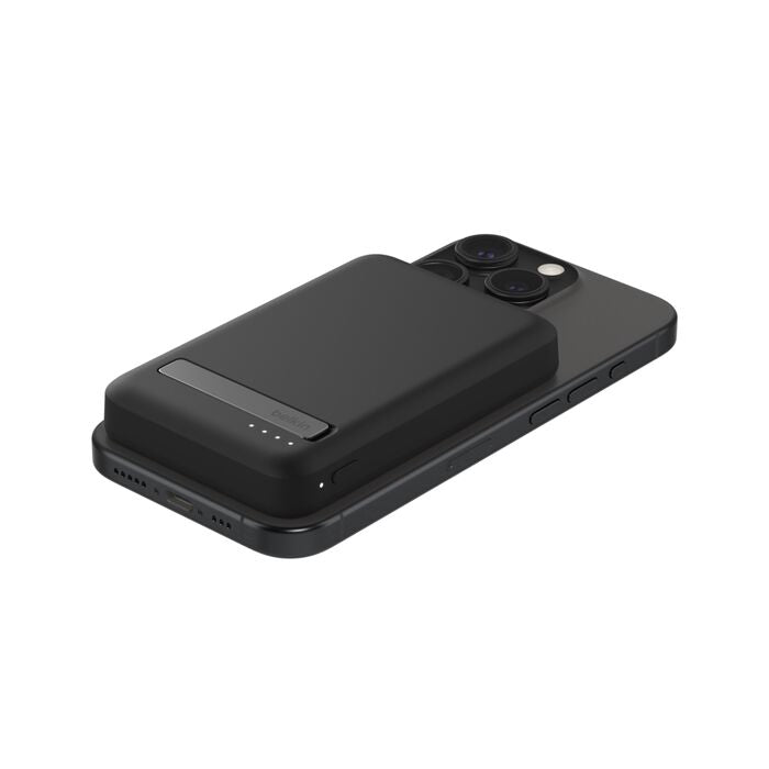 Batería externa Belkin magnética 5K con Qi2 (15 W)