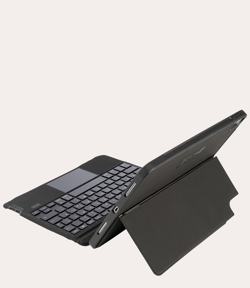 Funda teclado Tucano con TrackPad para iPad 10ª Generación 10.9”